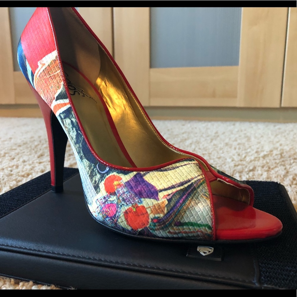 Carlos Santana heels - size 10